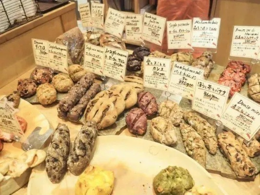 探寻日本最硬的面包零食品牌，挑战味蕾极限的口感盛宴