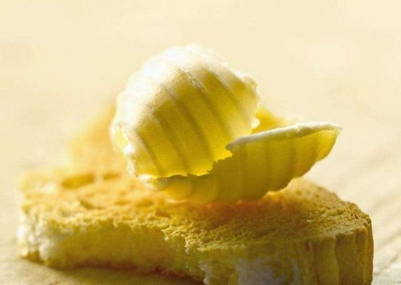 揭秘蜂蜜黄油低脂零食新潮流，健康美味两不误