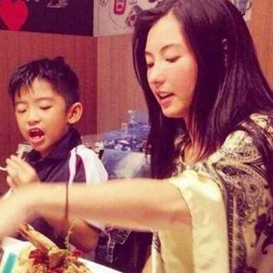 孕期补钙必备！盘点那些好喝又营养的补钙奶粉孕妇零食品牌