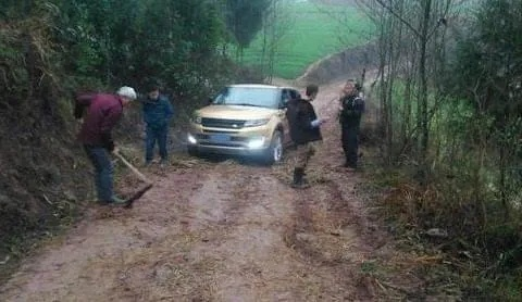 乡村小路，一辆车，如何取一个响亮的名字？