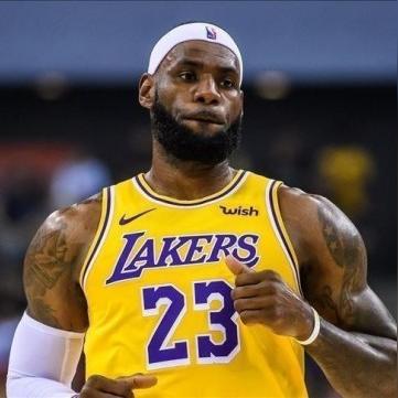 NBA直播带货，如何轻松入手心仪的球星同款球衣
