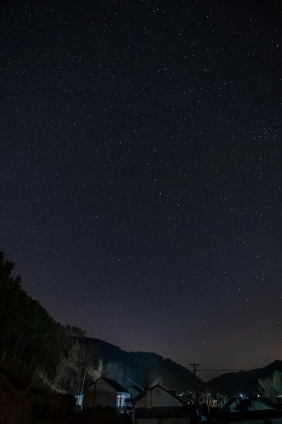 乡村的夜晚，星河璀璨