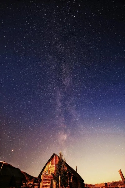 乡村的夜晚，星河璀璨