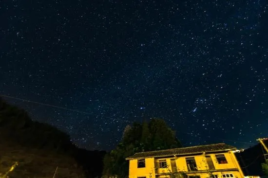 乡村的夜晚，星河璀璨