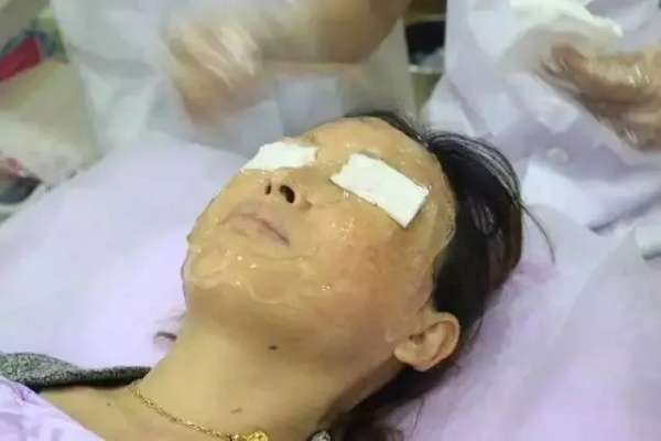 揭秘面膜市场，这些不合格品牌你还在用吗？