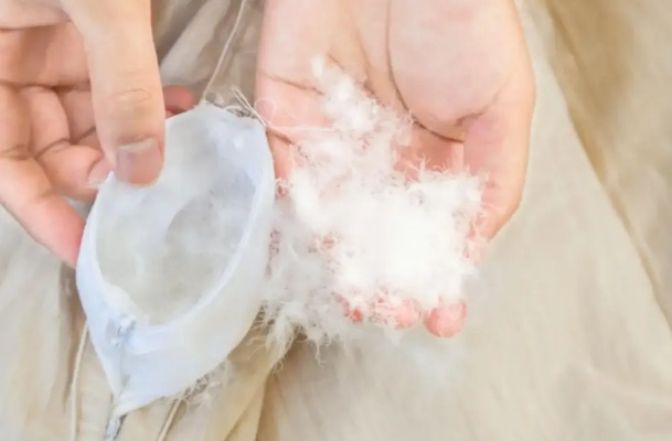 揭秘鸭绒被的秘密，多少只鸭子的绒才能成就一床温暖？