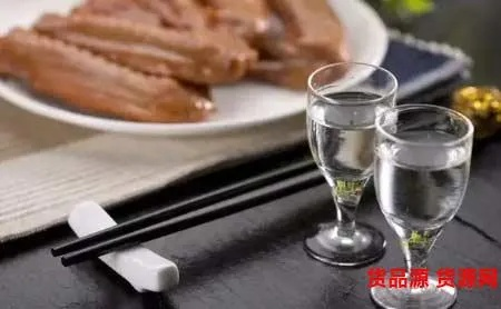 白酒搭配零食的完美组合，这些品牌让你尽享美食盛宴！