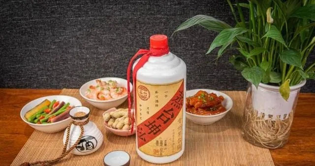 白酒搭配零食的完美组合，这些品牌让你尽享美食盛宴！