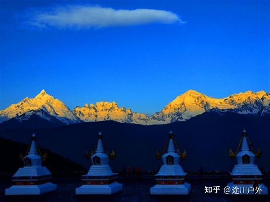 德钦景点排行榜，探寻香格里拉的绝美风光，你不可错过的旅游胜地！