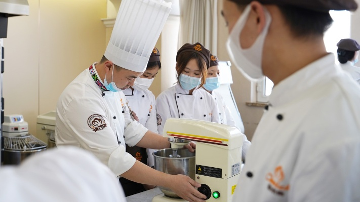 西点咖啡师之路，如何找到适合自己的学习途径