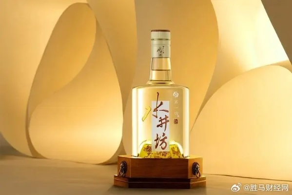 揭秘年销过百亿的白酒品牌，传奇背后的故事与策略