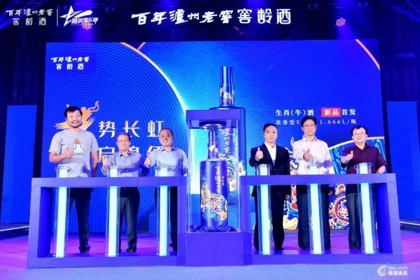 揭秘年销过百亿的白酒品牌，传奇背后的故事与策略