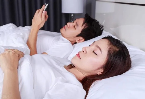 揭秘查手机通话记录和短信内容，如何应对怀疑老婆出轨的心理战