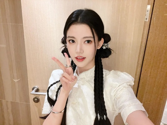 孙珍妮同款旗袍，古典韵味与现代时尚的完美邂逅