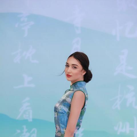 杭州秋冬旗袍盛宴，品牌专卖店里的时尚与韵味