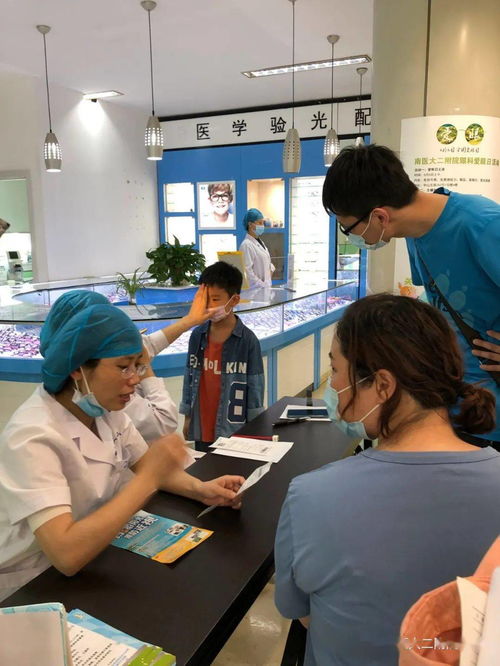 灰指甲患者睡过的鸭绒被，还能用吗？专家解答及案例分析