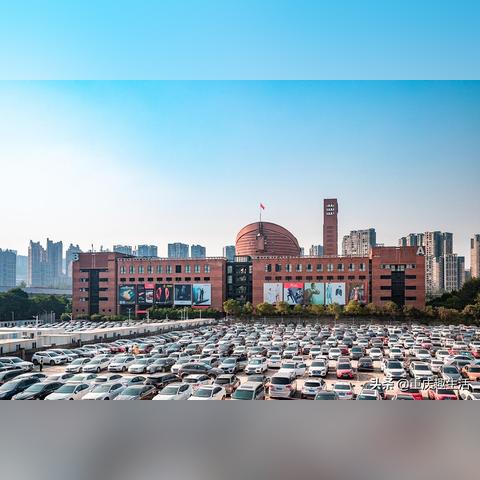 打造奥特莱斯男装品牌店的时尚空间