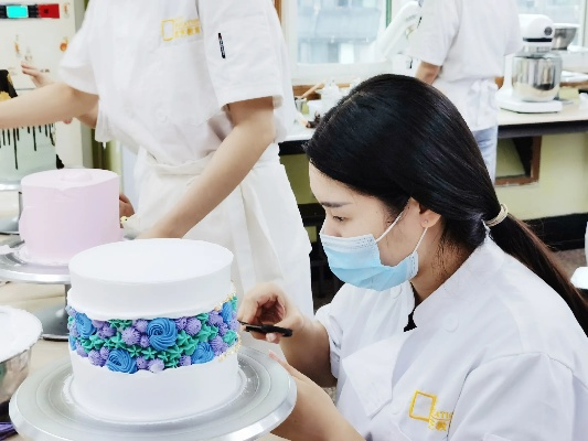 寻找甜蜜梦想的起点—揭秘全国热门蛋糕西点学习之地