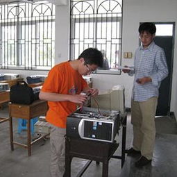 电脑维修安装师傅，技术与服务的双重使者