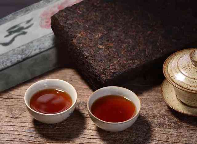 探寻红色大茶叶的传奇品牌，品味茶香中的历史韵味