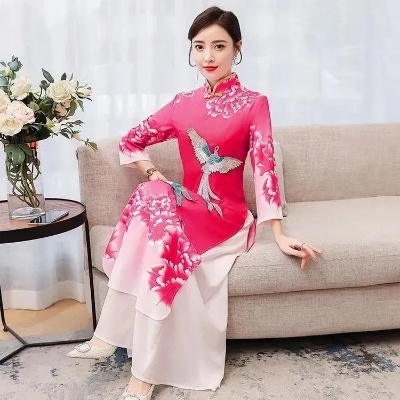 红绿旗袍，传统韵味与现代风采—推荐几款时尚旗袍品牌