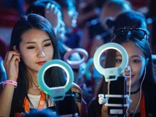 陌陌直播人气爆棚秘籍，如何吸引观众驻足观看