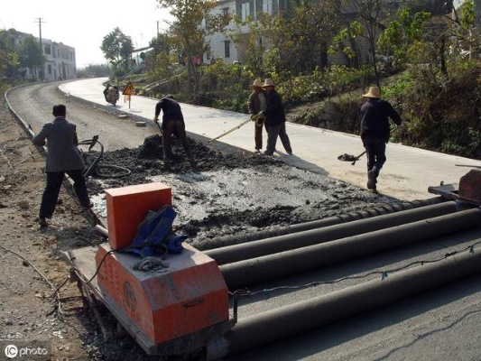 修乡村公路，如何让老百姓心甘情愿地缴费？