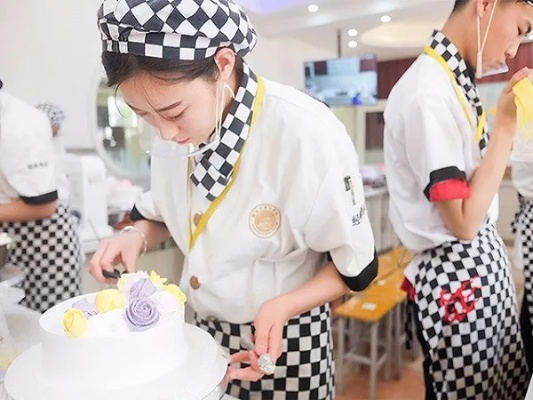 北京西点烘焙培训哪家强？带你一一盘点！