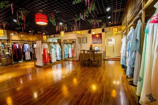 汉服品牌厂家加盟店推荐—探寻时尚与文化的融合之地