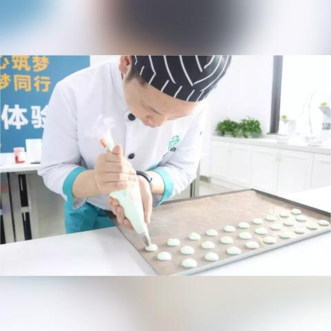 创业之路，如何学习西点烘焙，开启你的甜蜜事业
