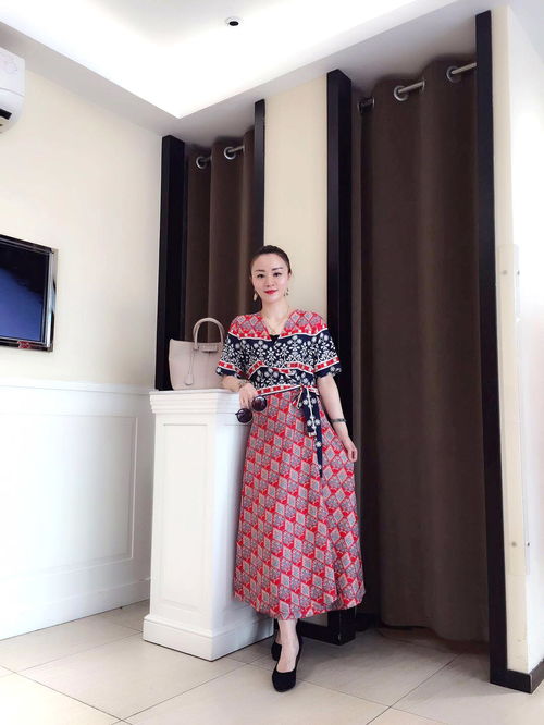 探寻学术之美—推荐几款优雅的女款学术服旗袍品牌