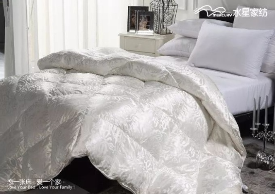 水星家纺鸭绒被与羽绒被的区别大揭秘！