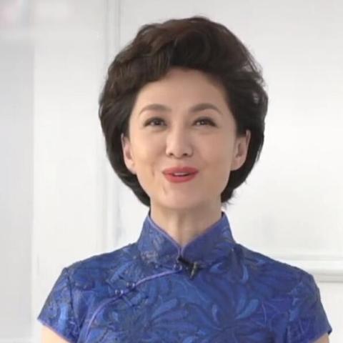男生视角下的品牌小旗袍推荐，穿出独特韵味，展现东方之美