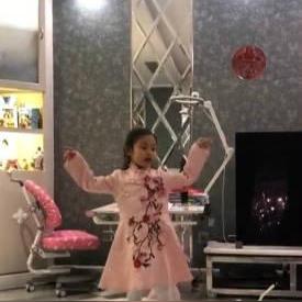幼儿旗袍裙品牌排行揭秘，萌娃们的时尚盛宴
