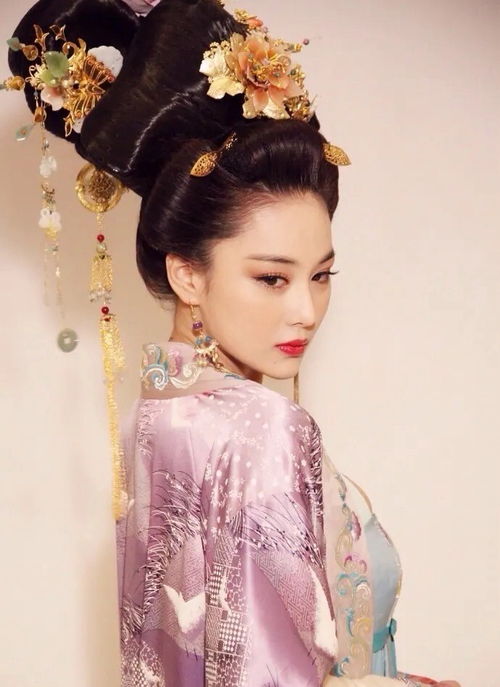 红颜名华旗袍，传统与现代交融的时尚品牌传奇