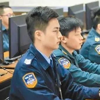 揭秘24小时实力黑客在线，他们的世界，你了解多少？