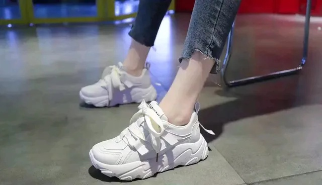 平价女鞋新宠，运动与时尚的完美结合