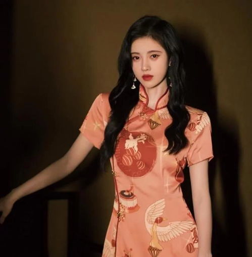 探寻仙气旗袍短款，这些品牌让你美得如画！