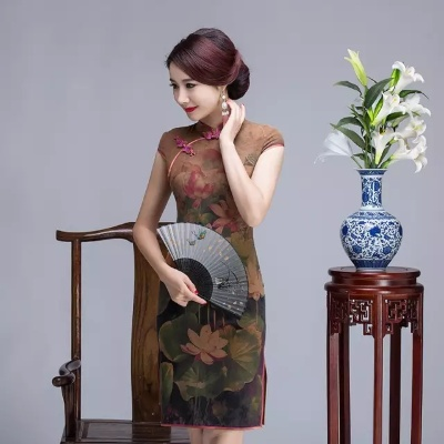 探寻高端旗袍面料，这些女装品牌让你尽显东方韵味