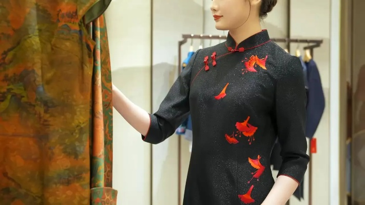 探寻高端旗袍面料，这些女装品牌让你尽显东方韵味