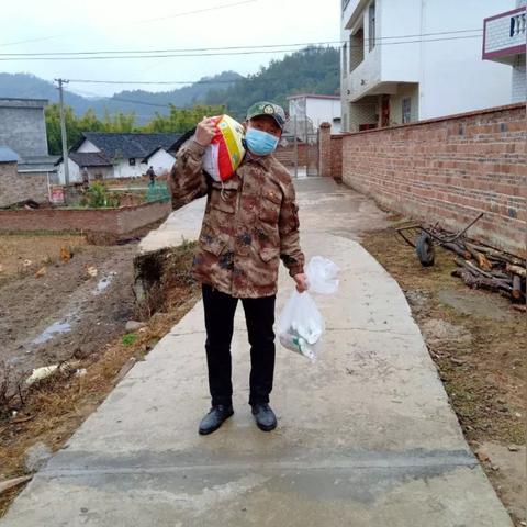 如何开启乡村网上代购业务，轻松赚钱的新模式