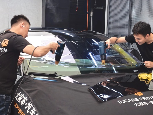 车大师车膜—守护爱车，尽享清凉驾驶体验
