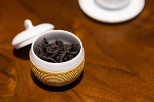 探寻岩茶佳品，揭秘最佳岩茶品牌！