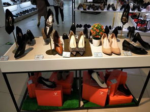 探索户外时尚新境界—女鞋品牌在秋冬的户外征途