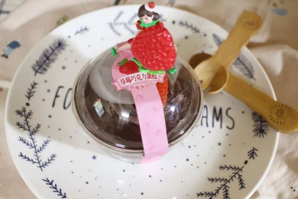 🍓甜蜜诱惑，树莓小精灵—揭秘我们的可爱树莓零食品牌！