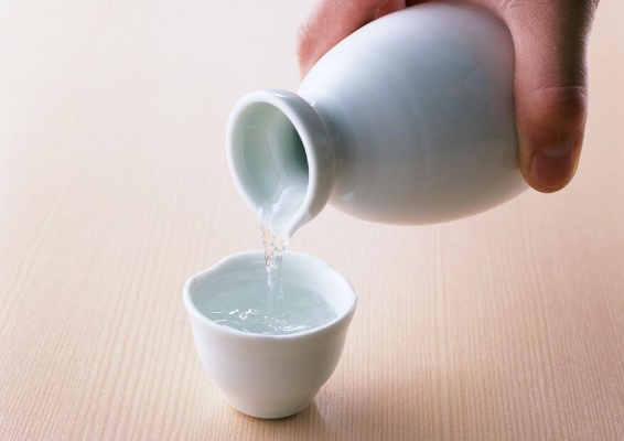 扎鲁特旗白酒品牌OEM厂家，打造个性化白酒，助力品牌崛起