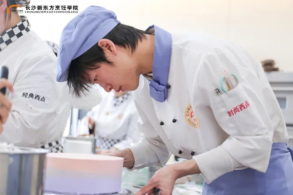 男生学西点，这些地方让你成为烘焙大师！