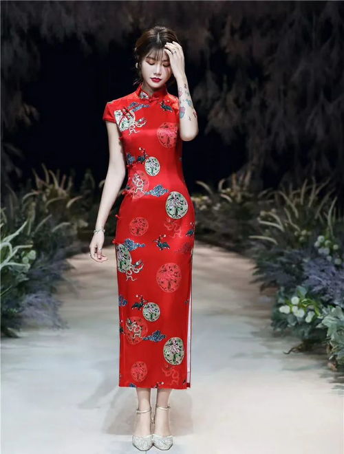 小胸女生专属！盘点几款显瘦又优雅的小胸旗袍品牌女装