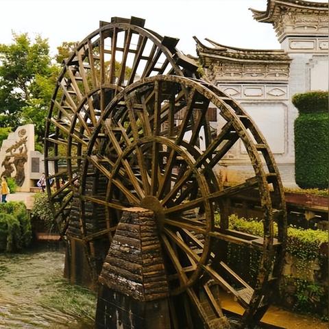 丽江旅游必去景点排行榜前十，带你领略古城韵味与自然风光