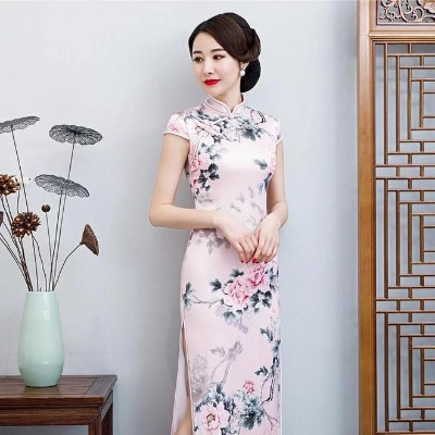 时尚收腰旗袍大盘点，尽显东方韵味与修身之美